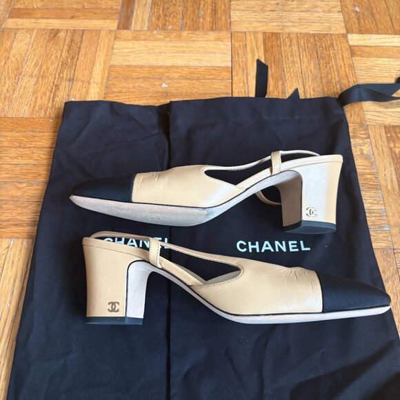 Chanel Classic Slingback Pumps – Beige & Black (Goatskin & Grosgrain) - Picture 2 of 9